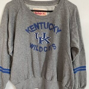 UK Kentucky Wildcats Sweatshirt woman’s size petite XL campus Heritage